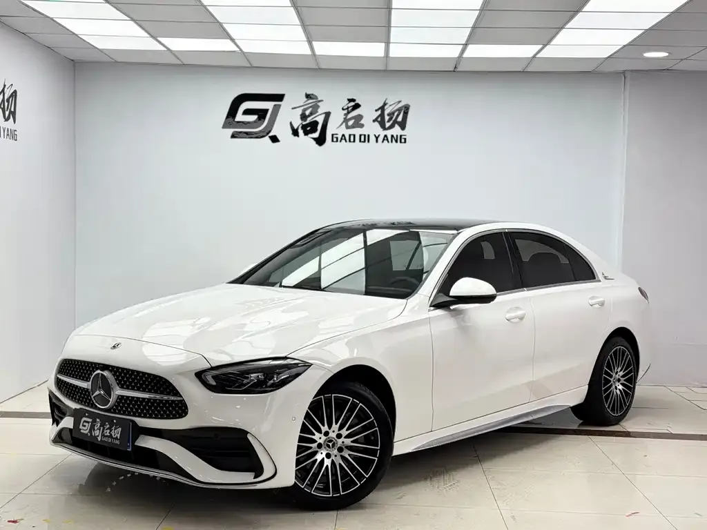 Mercedes-Benz C-Class — фото 1