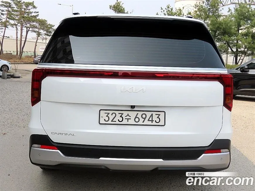 Kia Carnival — фото 3