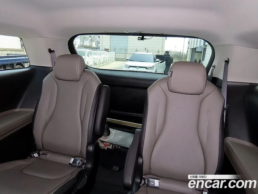 Kia Carnival — фото 2