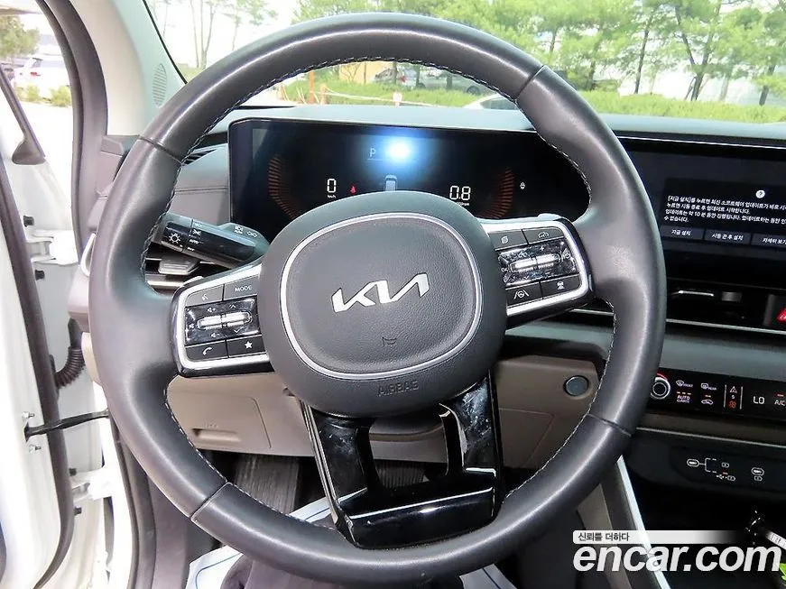 Kia Carnival — фото 4