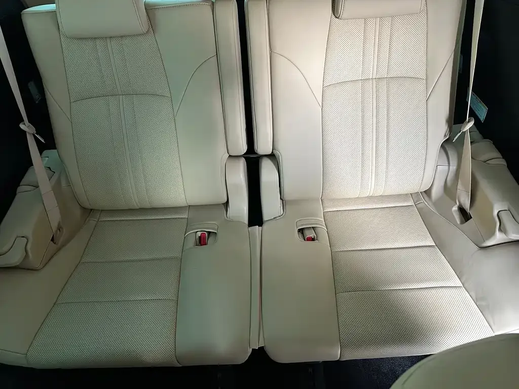 Toyota Alphard — фото 4
