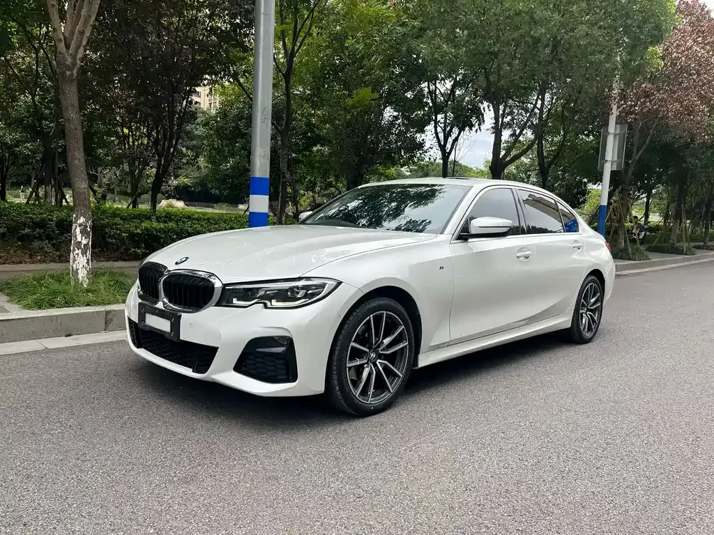 BMW 3 Series — фото 1