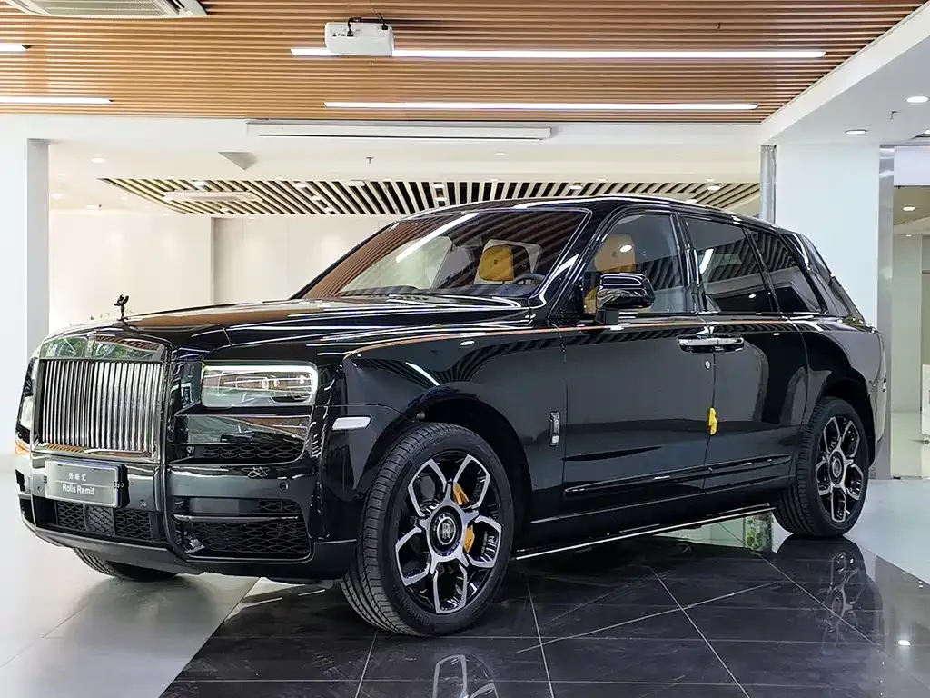Rolls-Royce Cullinan — фото 1
