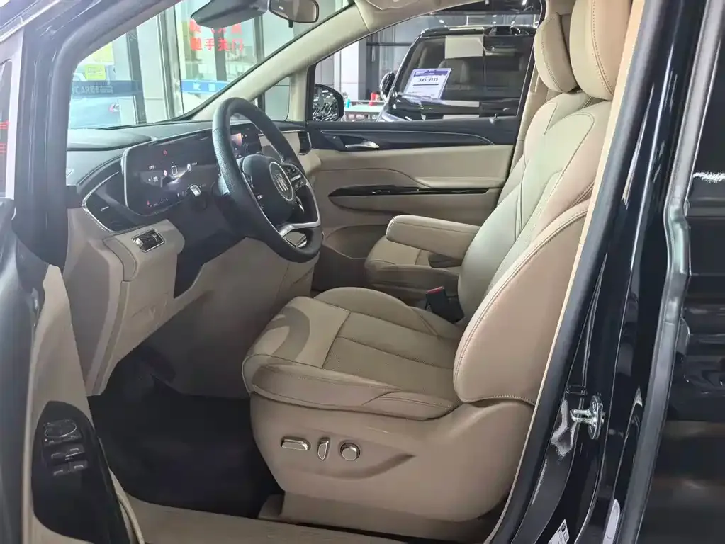 Buick GL8 Hybrid — фото 8