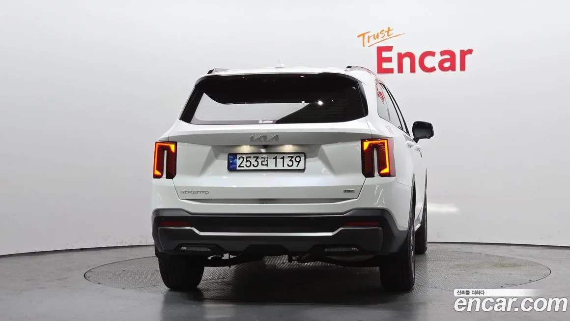 Kia Sorento — фото 3