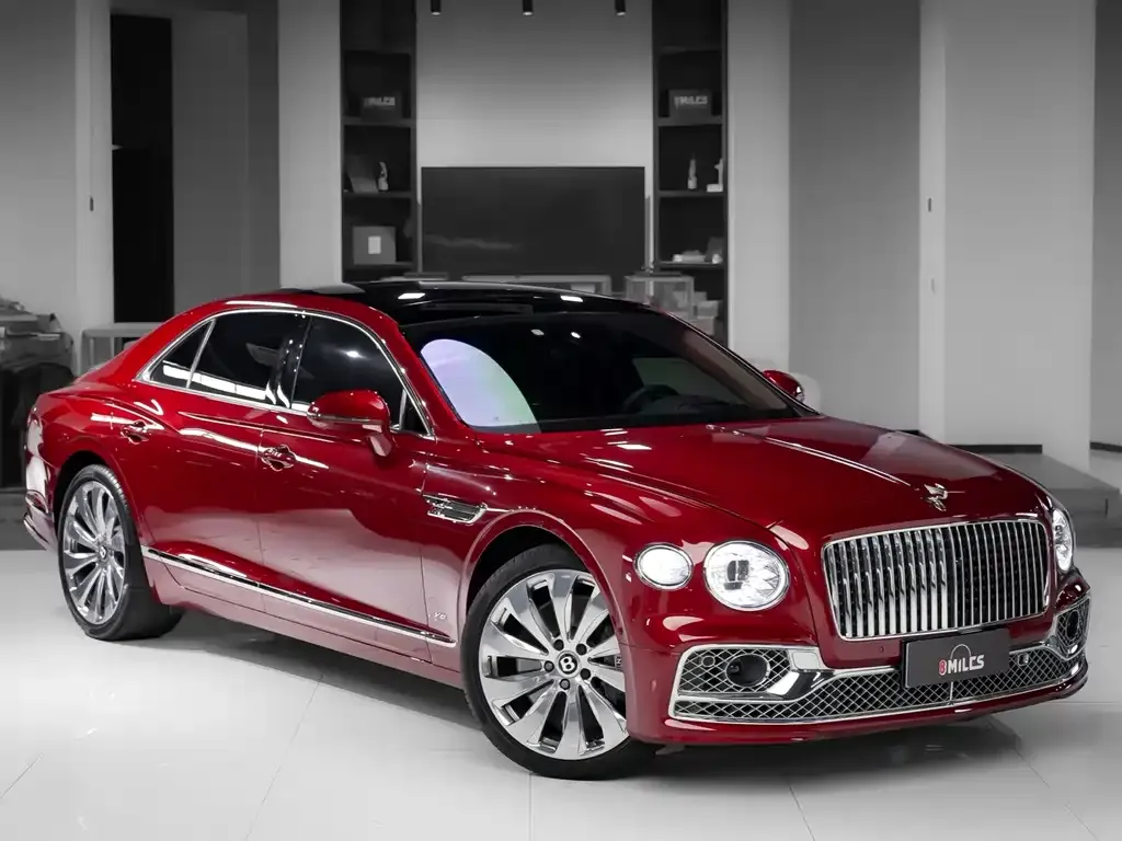 Bentley Flying Spur — фото 1