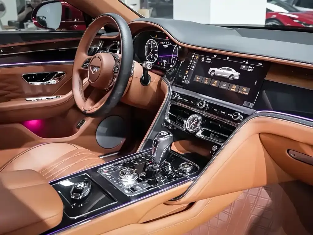 Bentley Flying Spur — фото 6