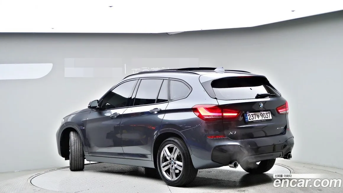 BMW X1 — фото 3