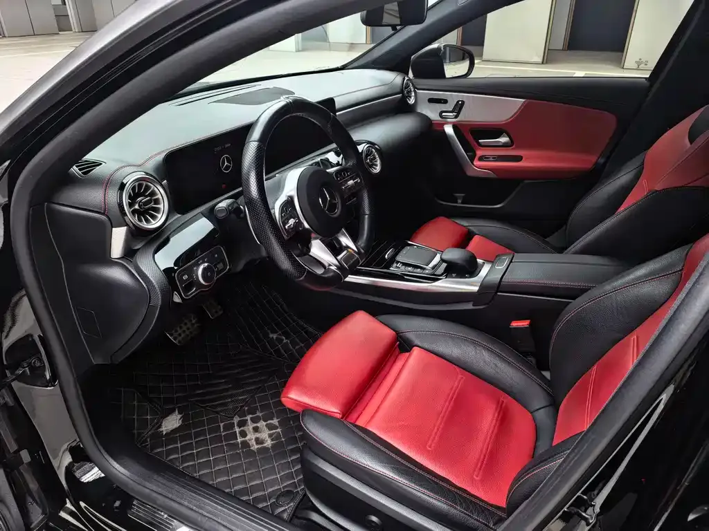 Mercedes-Benz A-Class AMG — фото 7