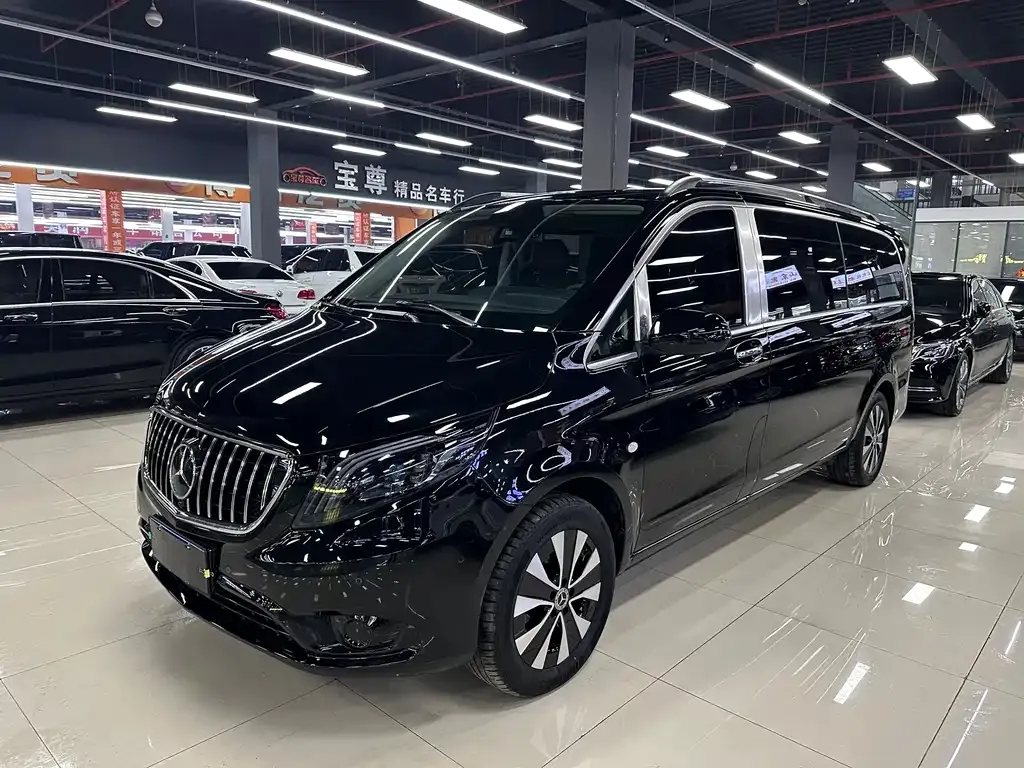Mercedes-Benz Vito — фото 1