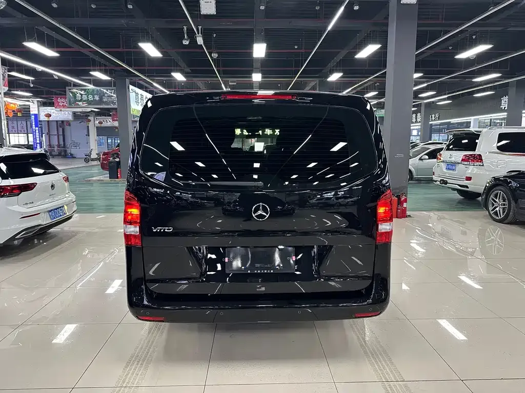 Mercedes-Benz Vito — фото 2