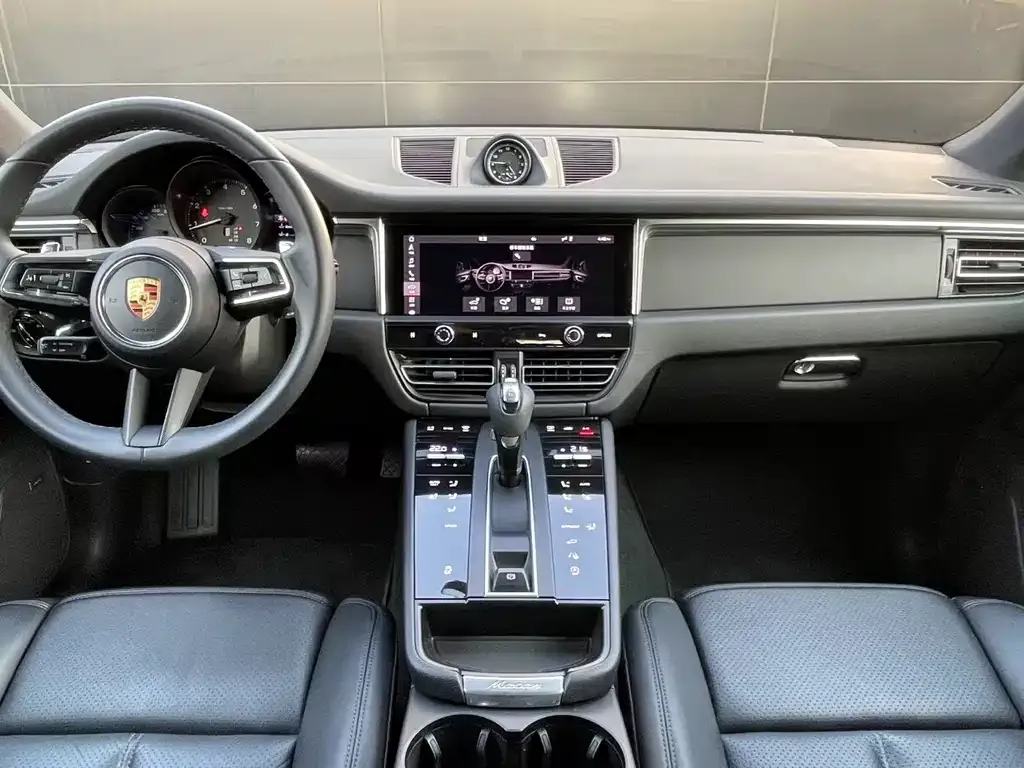 Porsche Macan — фото 9