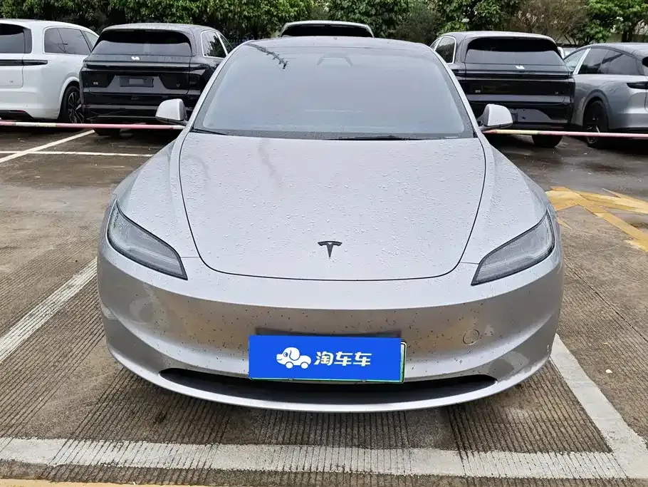 Tesla Model 3 — фото 5