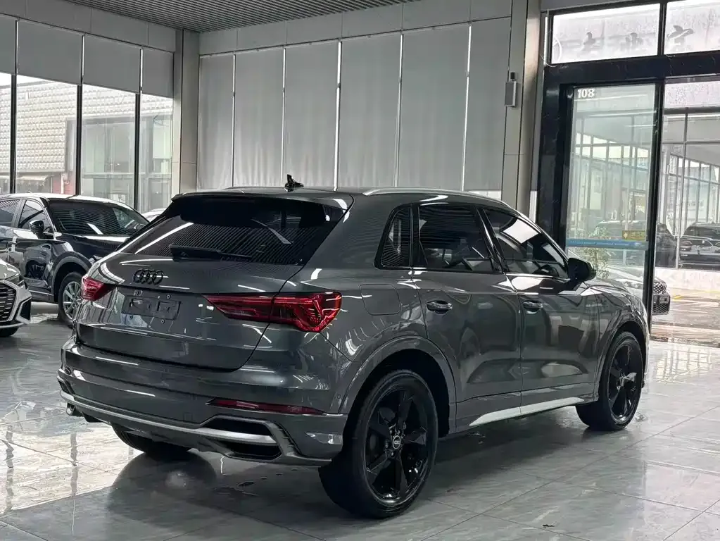 Audi Q3 — фото 5
