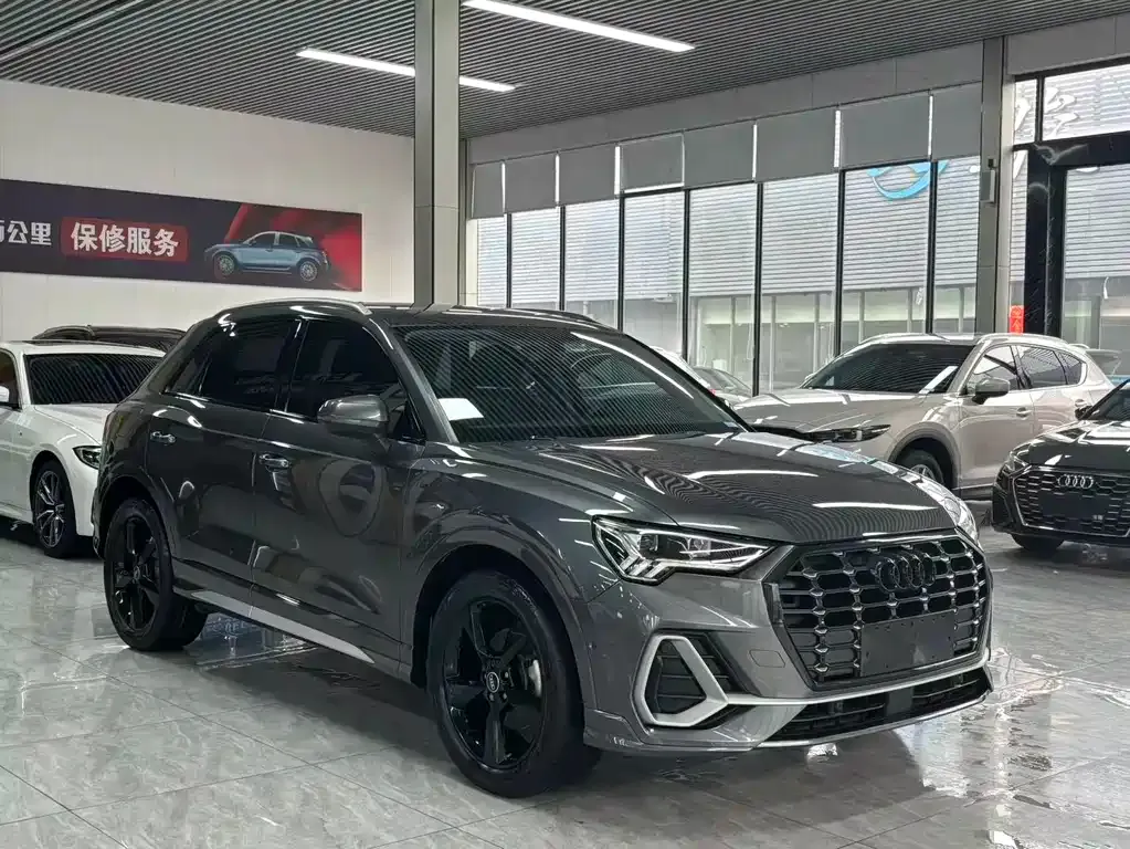 Audi Q3 — фото 10