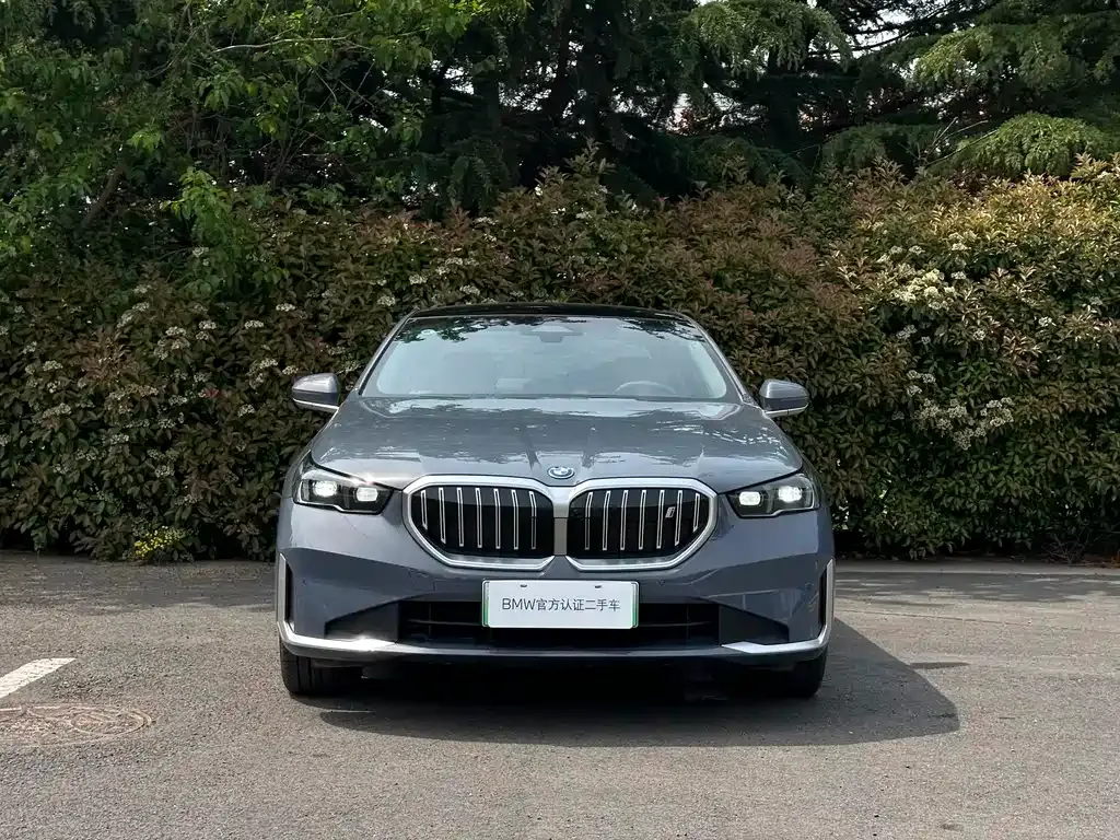 BMW i5 — фото 3
