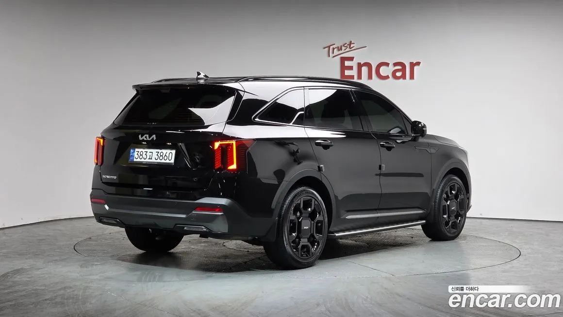 Kia Sorento — фото 6