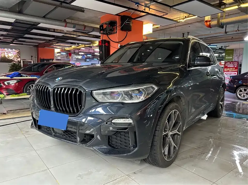 BMW X5 (Import) — фото 1