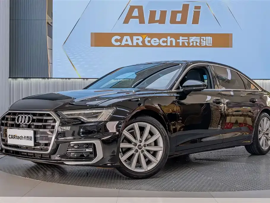 Audi A6L — фото 1