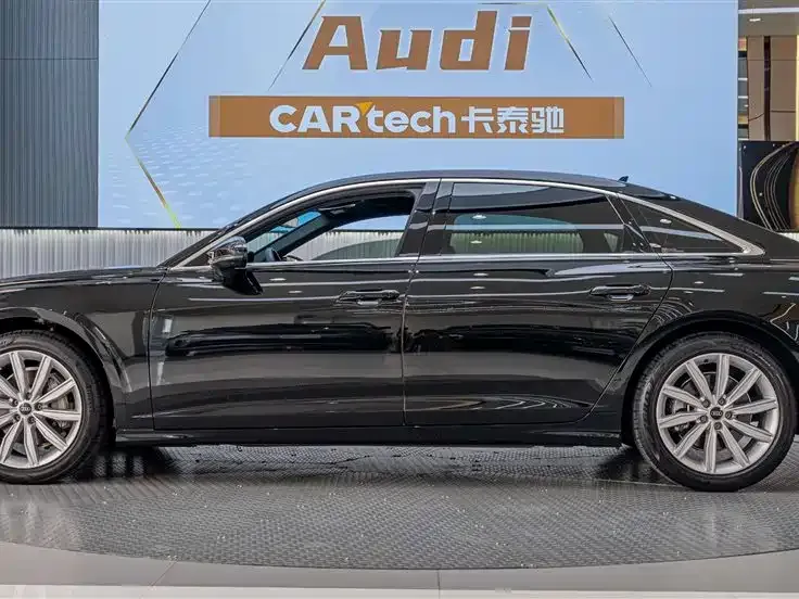 Audi A6L — фото 2