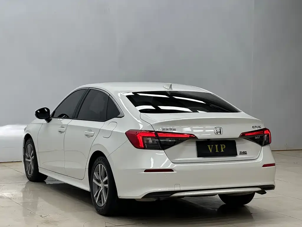 Honda Civic — фото 5