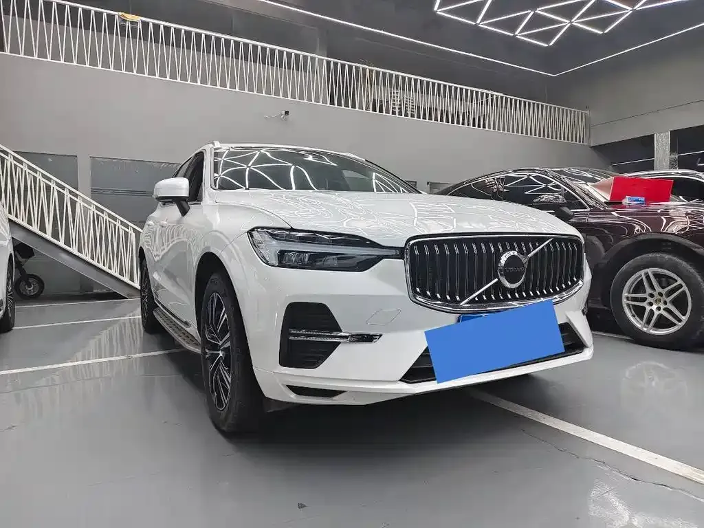 Volvo XC60 — фото 4