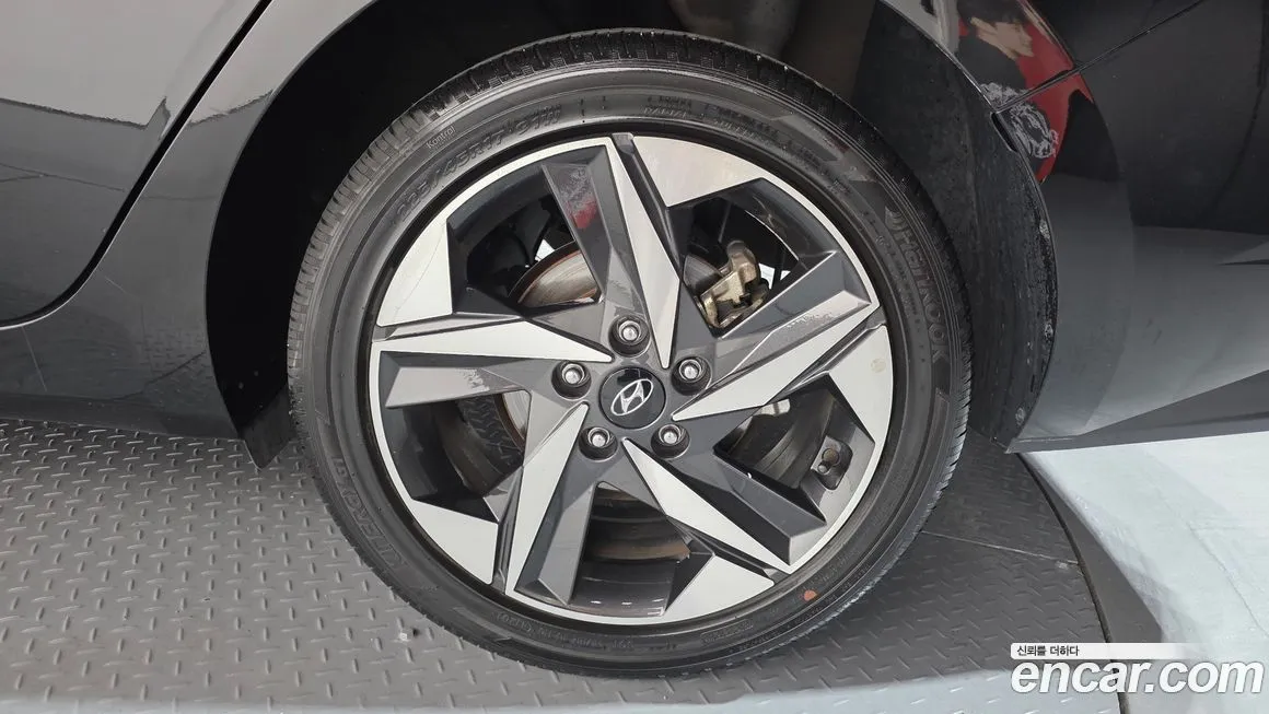 Hyundai AVANTE — фото 10