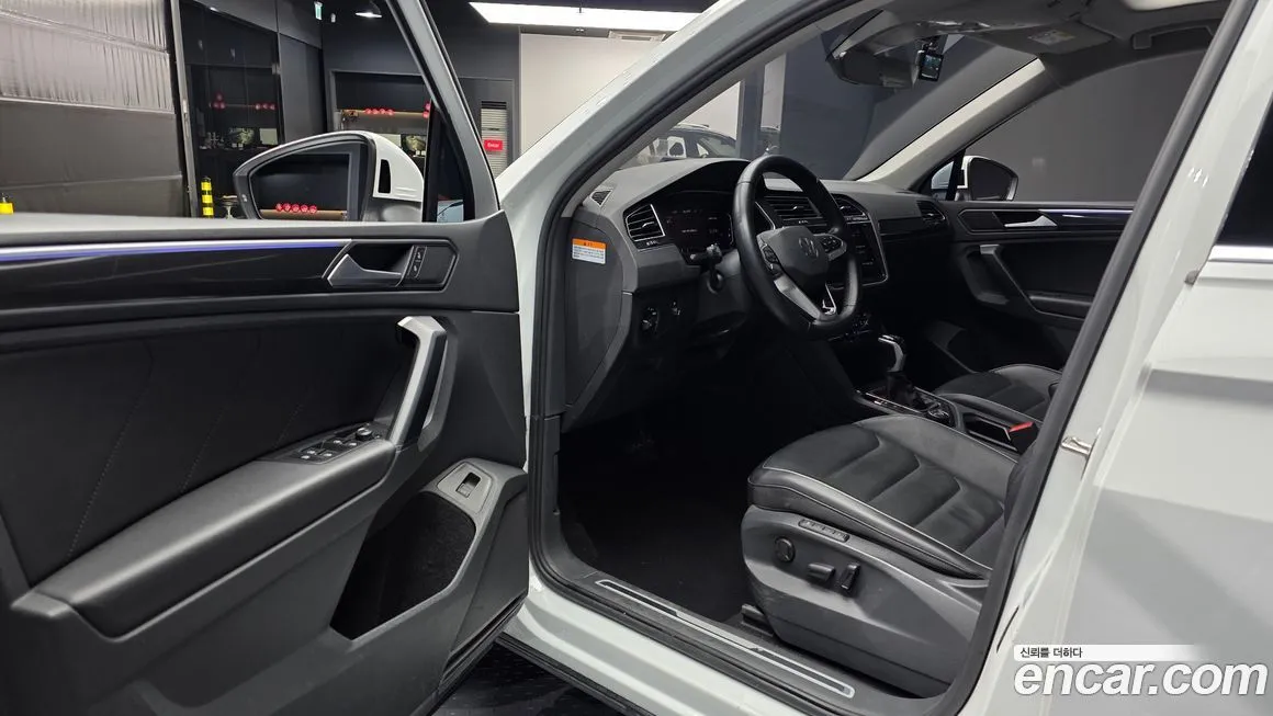 Volkswagen Tiguan — фото 7