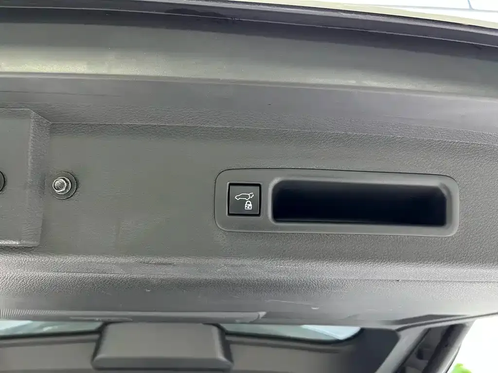 Toyota Sienna — фото 4