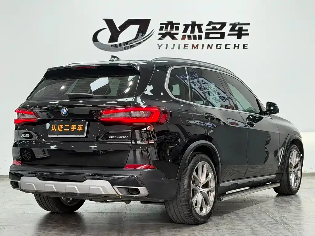 BMW X5 (Import) — фото 10