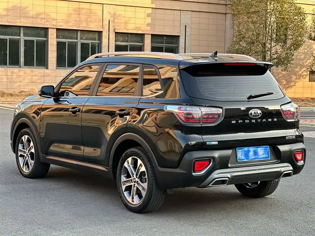Kia Sportage — фото 3