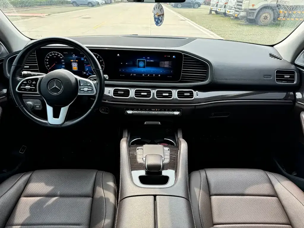 Mercedes-Benz GLE — фото 6