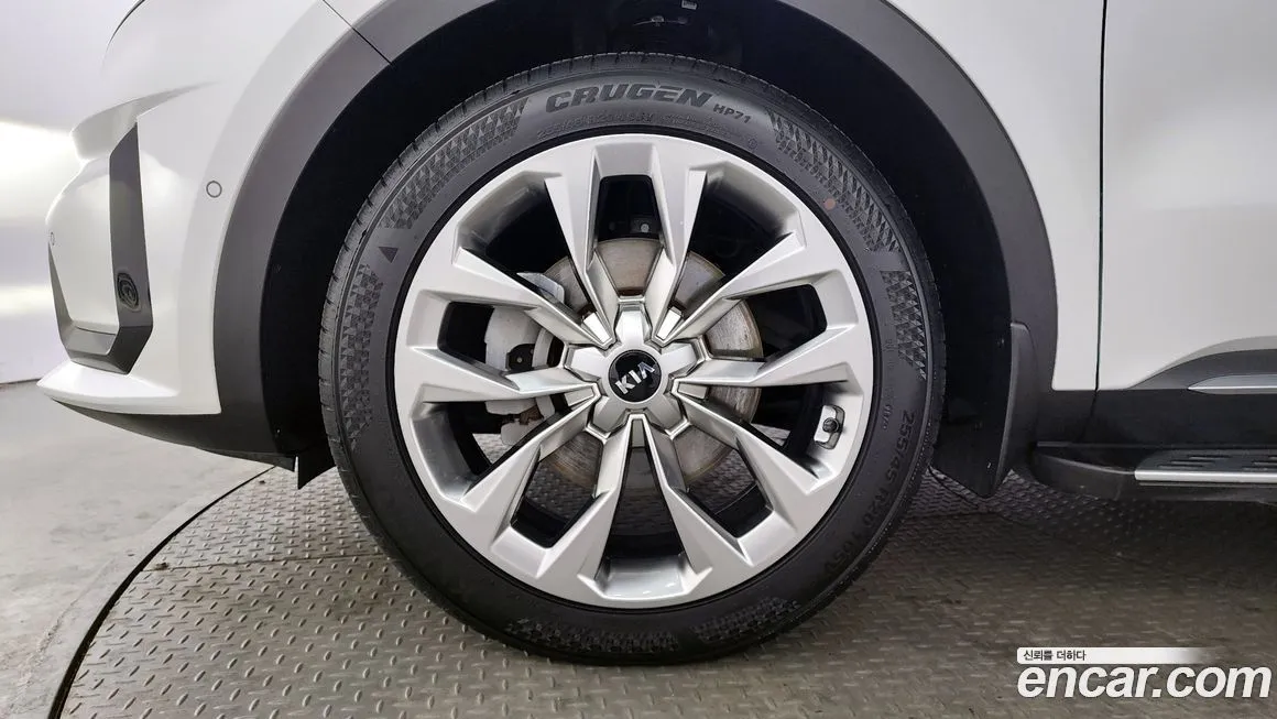 Kia Sorento — фото 5
