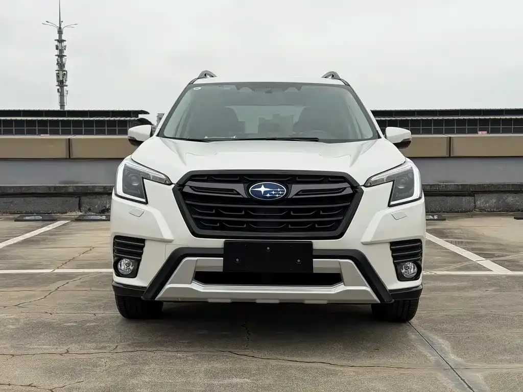 Subaru Forester — фото 3