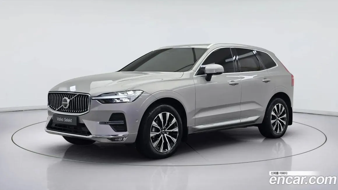 Volvo XC60 — фото 1