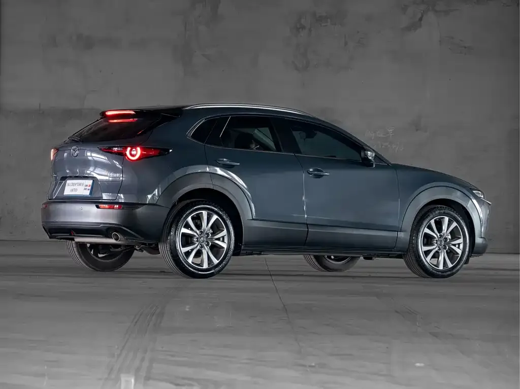 Mazda CX-30 — фото 10