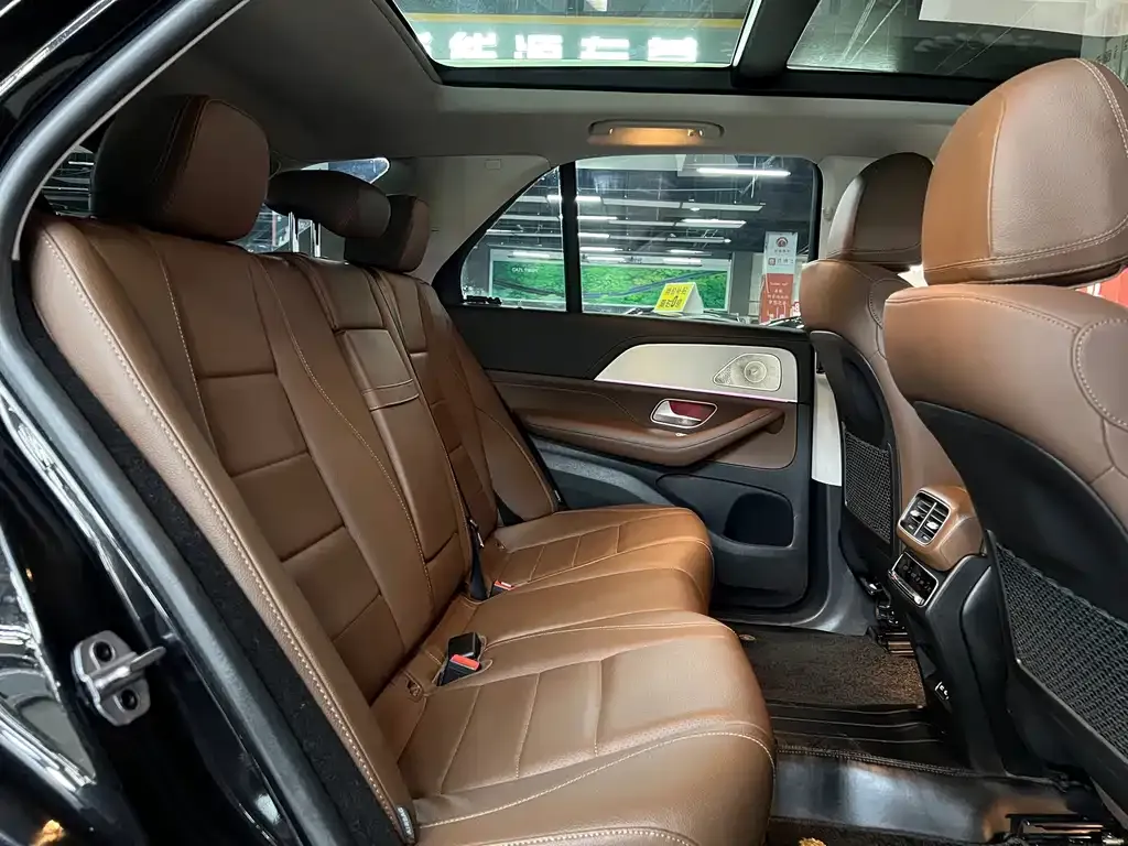 Mercedes-Benz GLE — фото 10