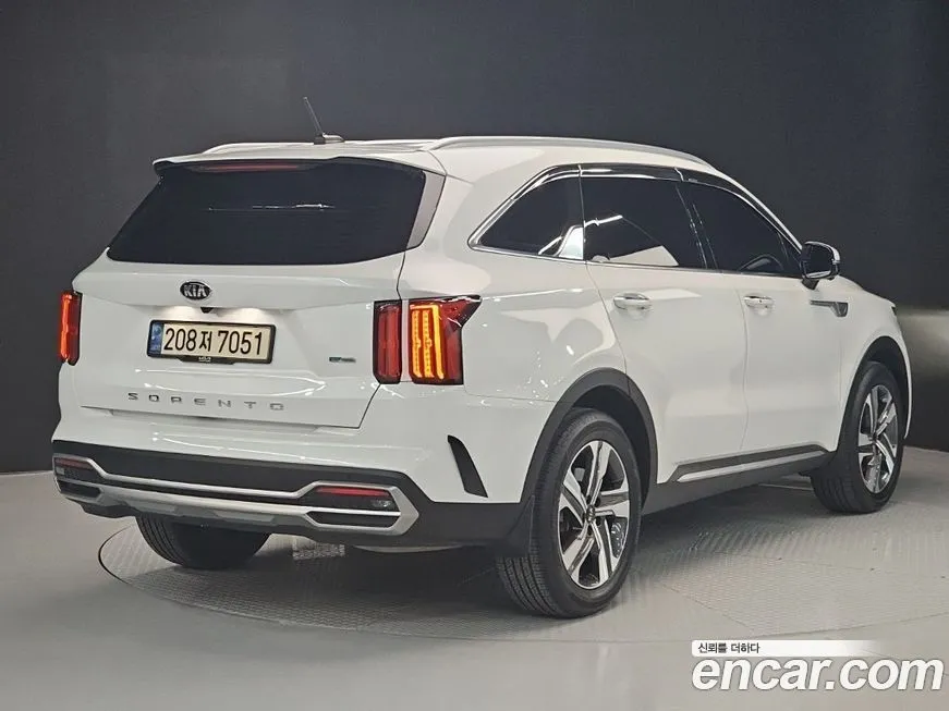 Kia Sorento — фото 7