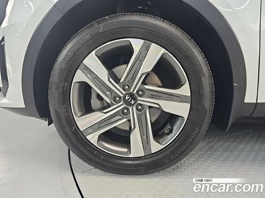 Kia Sorento — фото 10