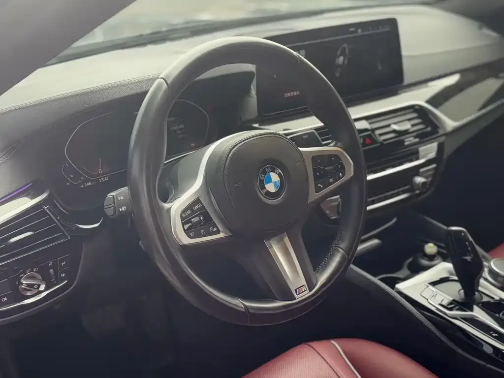 BMW 5 Series — фото 2
