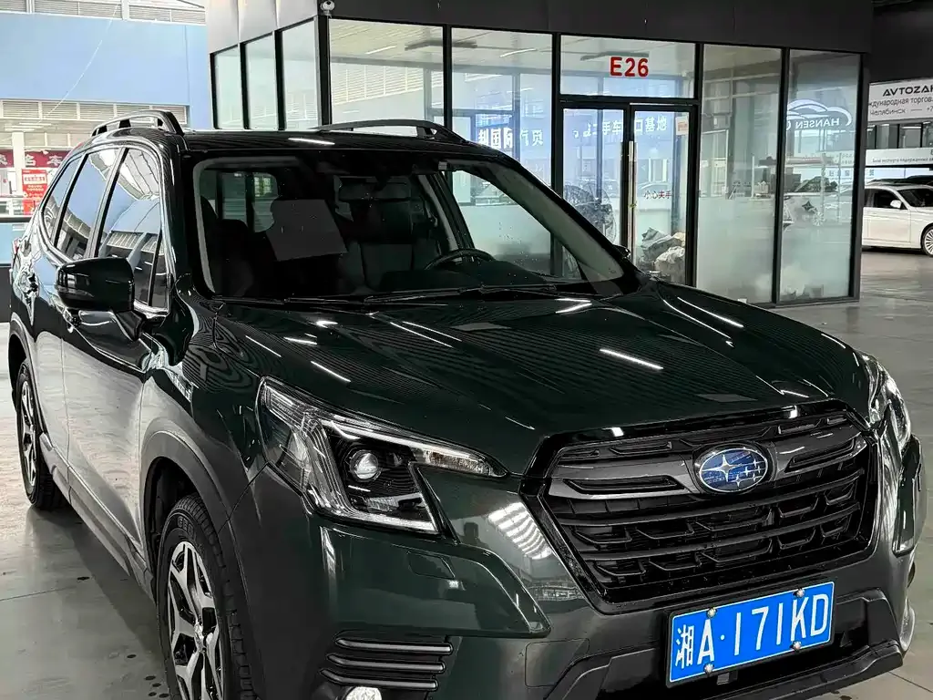 Subaru Forester — фото 4