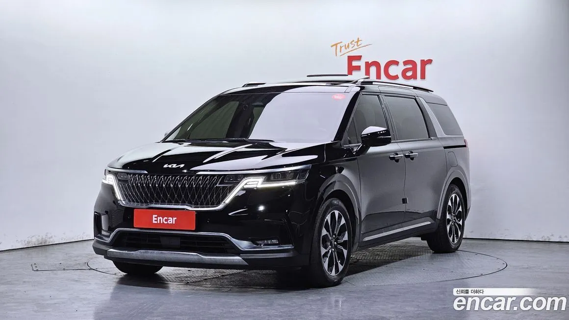 Kia Carnival — фото 1