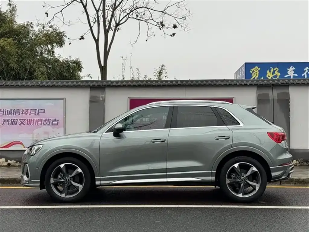 Audi Q3 — фото 7