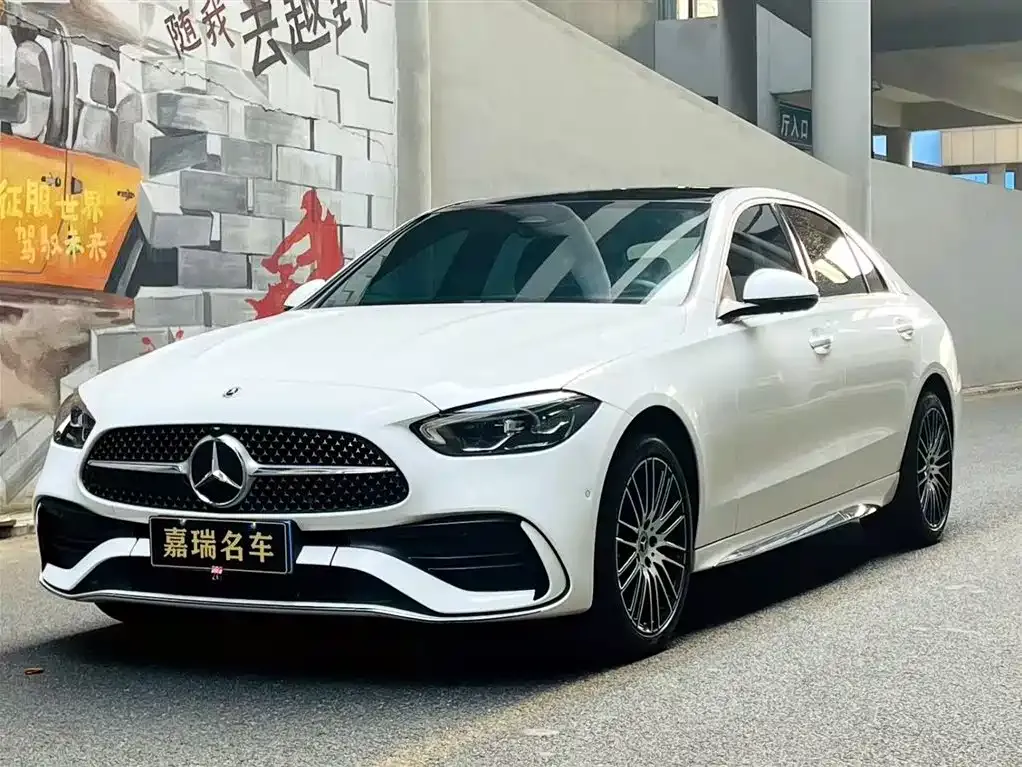 Mercedes-Benz C-Class — фото 1