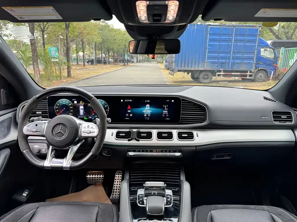 Mercedes-Benz GLE AMG — фото 7