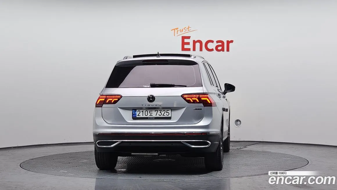 Volkswagen Tiguan — фото 3
