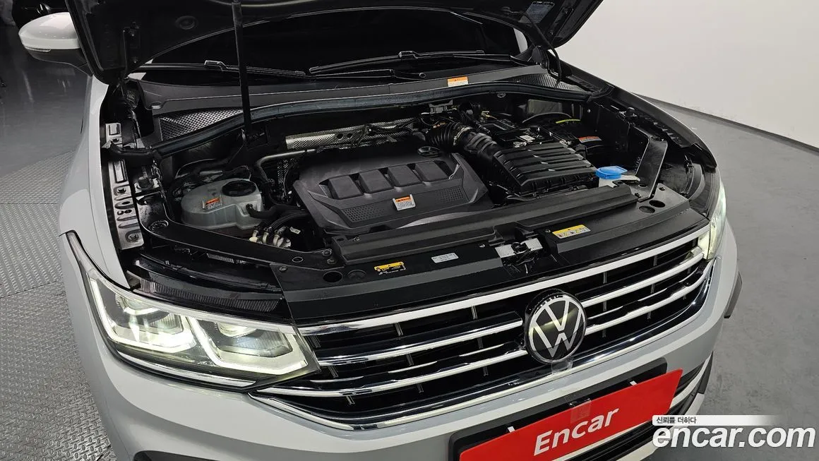 Volkswagen Tiguan — фото 4