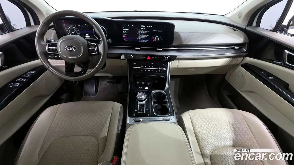 Kia Carnival — фото 10