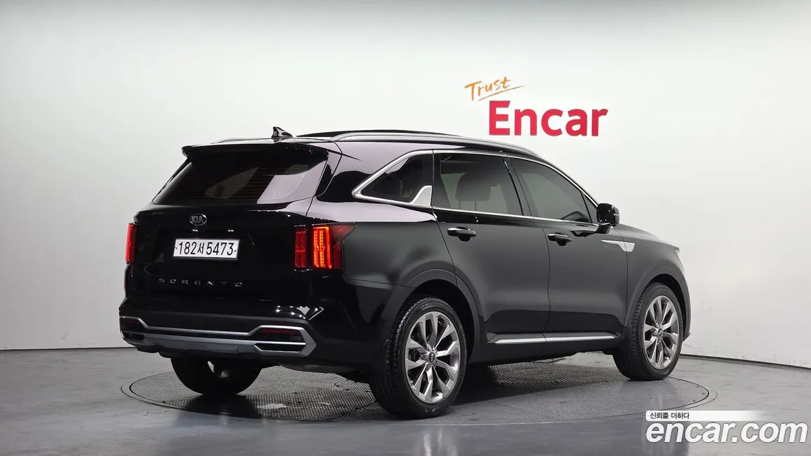 Kia Sorento — фото 6