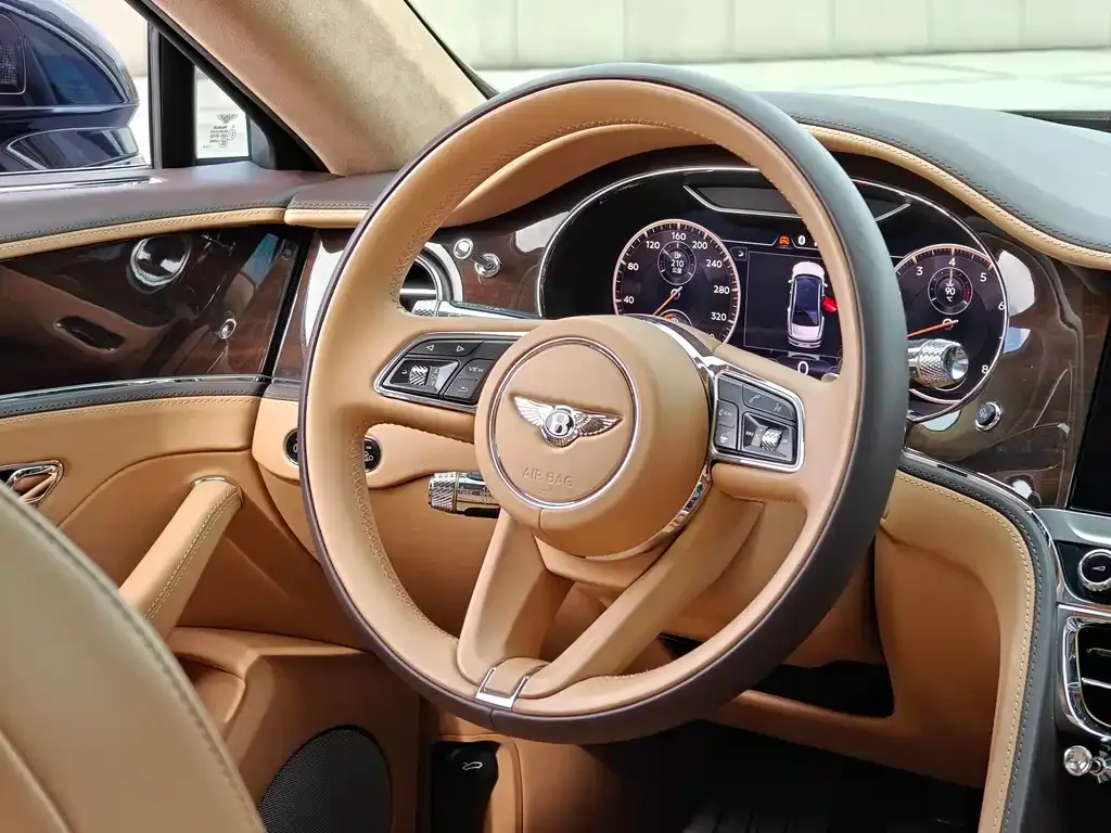 Bentley Flying Spur — фото 2